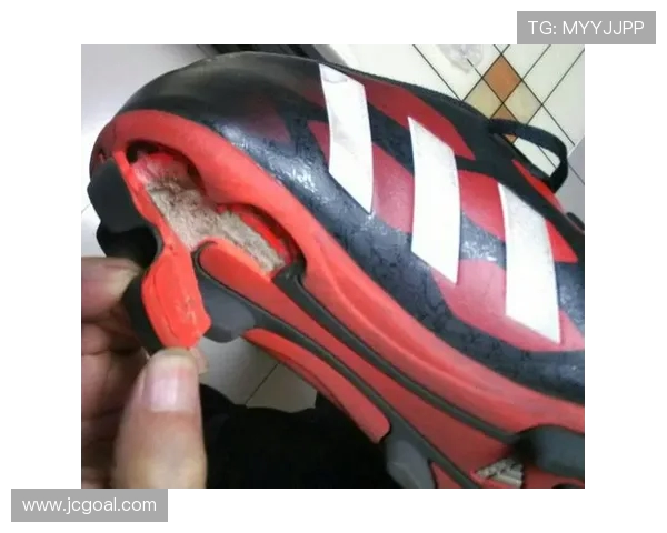 足球鞋断钉修复与加装钢钉的全面技术操作流程安全指南解析实用篇